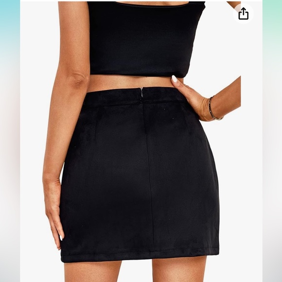 Suede mini skirt NWT - Picture 2 of 3